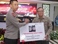 Tingkatkan Sinergitas, Direksi PT KPI & Pjs. GM RU VI Bertemu Kapolda Jabar dan Salurkan bantuan Golf Cart