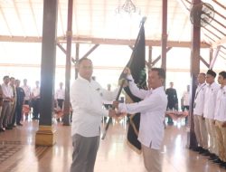 Ketua PWI Jabar Hilman Hidayat Lantik Pengurus PWI Kabupaten Cirebon yang Diketuai Mamat Rahmat