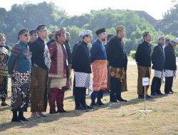 Meriahkan Pelaksanaan Upacara HUT RI, Manajemen Kilang RU VI Tampil dengan Baju Adat