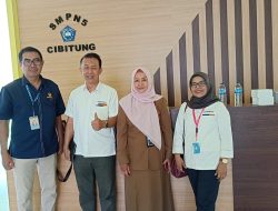 Kemenkeu Gelar Program Mengajar di SMPN 5 Cibitung