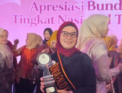 Bupati Nina Agustina Kembali Terima Penghargaan Bunda PAUD Tingkat Nasional