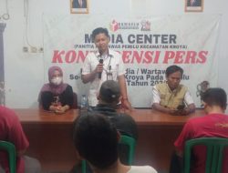 Panwascam Kroya Gelar Publikasi dan Dokumentasi Pengawasan Logistik Pemilu 2024