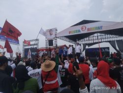 Ribuan Massa Padati Panggung Pesta Rakyat 03 di Lapangan Gabuswetan, Kampanye Akbar Paslon Nina-Tobroni
