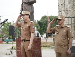 Bupati Indramayu Lucky Hakim Pimpin Apel Pagi Dengan ASN