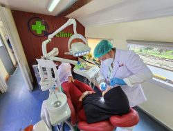 Inovasi Rail Clinic PT KAI Bantu 300 Pasien dengan Layanan Kesehatan Gratis
