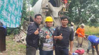 Pemdes Mangunjaya Dibawah Kepemimpinan Kuwu H Nurhakim Realisasikan Banprov 2025 untuk Betonisasi Jalan Desa