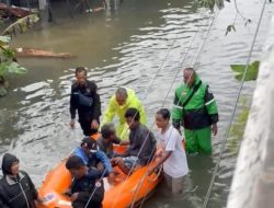 Dinas PUPR Gerak Cepat Turunkan Excavator Mengeruk Kali Ceblok Mengurangi Resiko Banjir