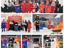 Adu Ketangkasan Padamkan Api, Ibu-Ibu Antusias Meriahkan Bulan K3 di Kilang Balongan