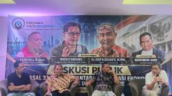 Rocky Gerung ke Mahasiswa: Demo Pakai Otak, Pahami Isu Global dan Pertarungan Ideologi
